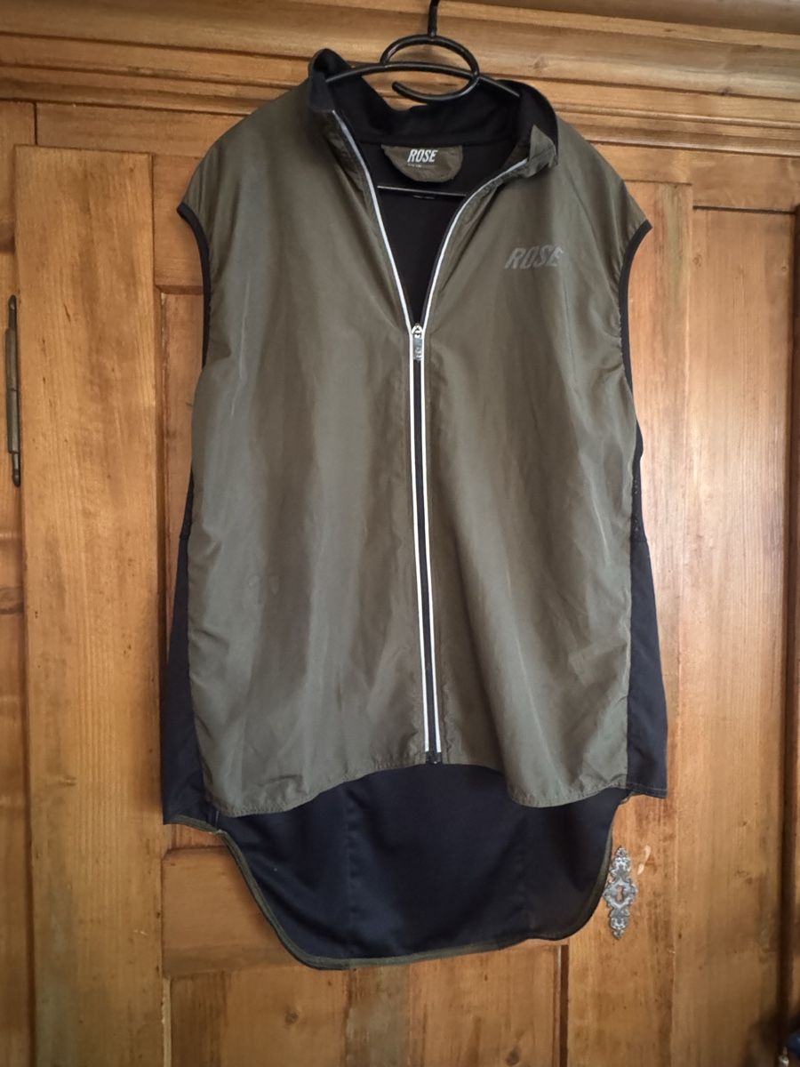 Gilet & Giacche: Herren Windstopper Gilet XXL – Usato da Wädenswil venduto da funny03