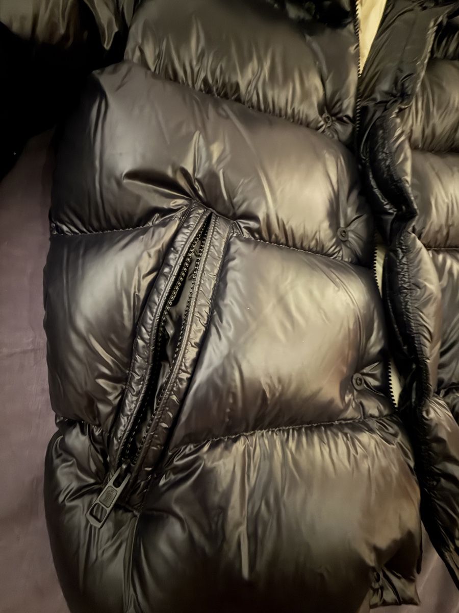 Moncler Giacche: Moncler Down jacket dervox – Nuovo (secondo la descrizione) da Yverdon-les-Bains venduto da sky_b568 8