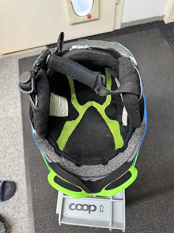 Caschi: Skihelm & Skibrille – Usato da Staad SG venduto da met_k62l 2