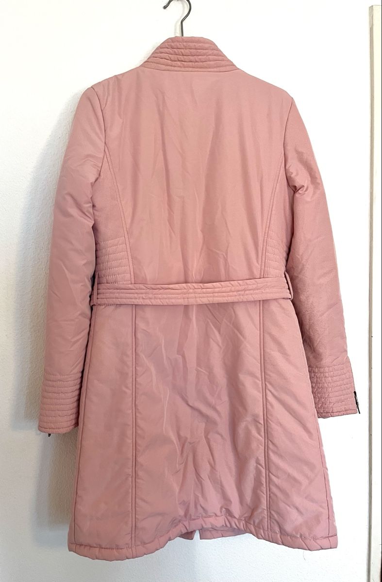 Cappotti: 3 Wintermäntel Rosa, rot, weiss div Grössen – Usato da Basel venduto da JJ.Elena 3