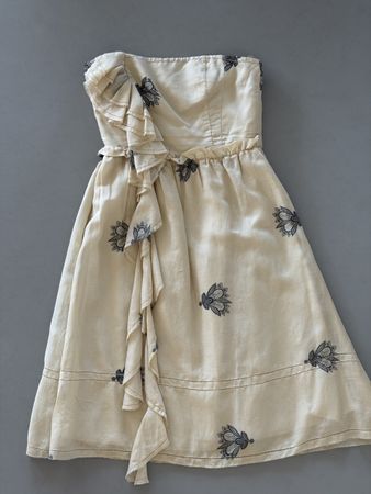 Zauberhaftes leichtes Kleid von Hoss Intropia 36