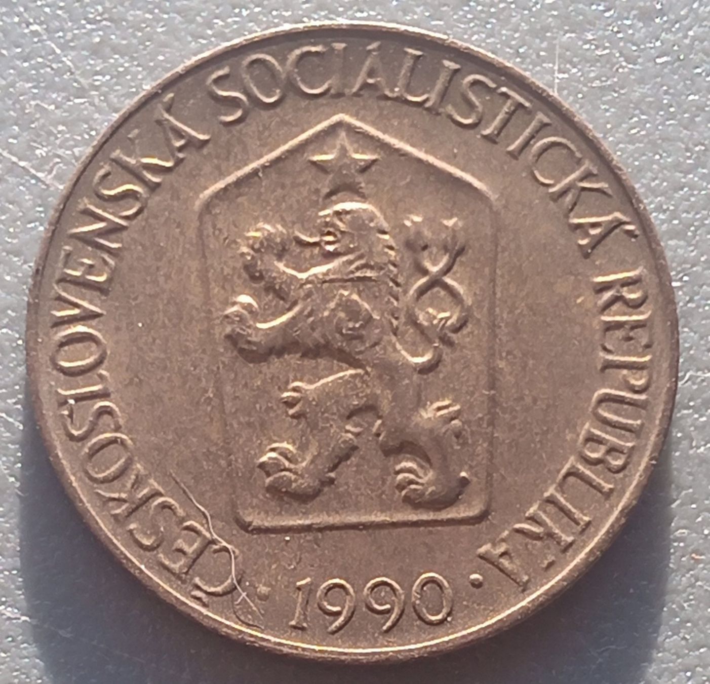 Alle Münzen: TSCHECHOSLOWAKEI - 1 KRONE 1990 - SEHR SCHOEN – Gebraucht aus Tobel von fuertinero 1