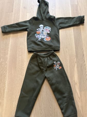 Kinder Set Halloween Motiv Grösse 4-5 Jahre
