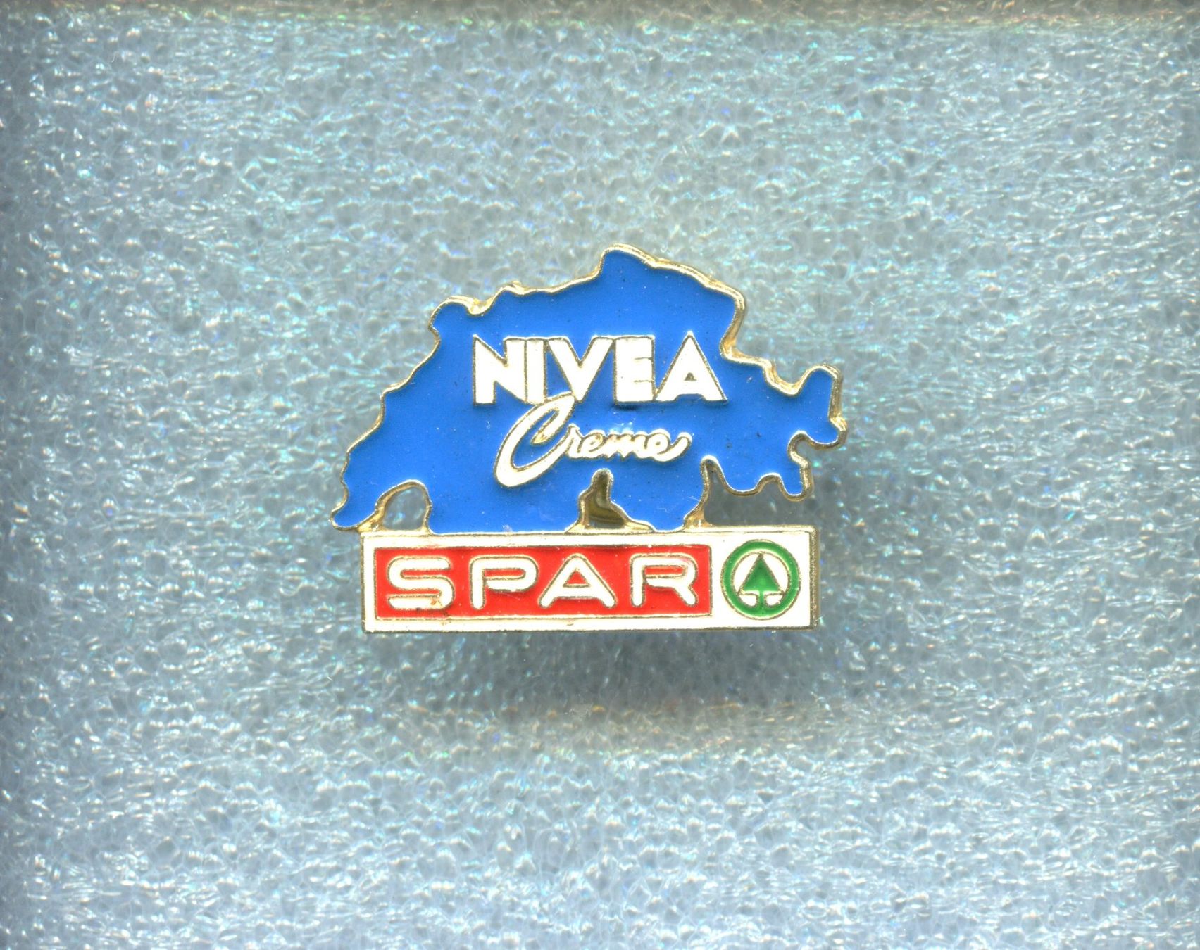 Plaketten & Abzeichen: SPAR  NIVEA Creme – Gebraucht aus Winterthur von Sammleroase