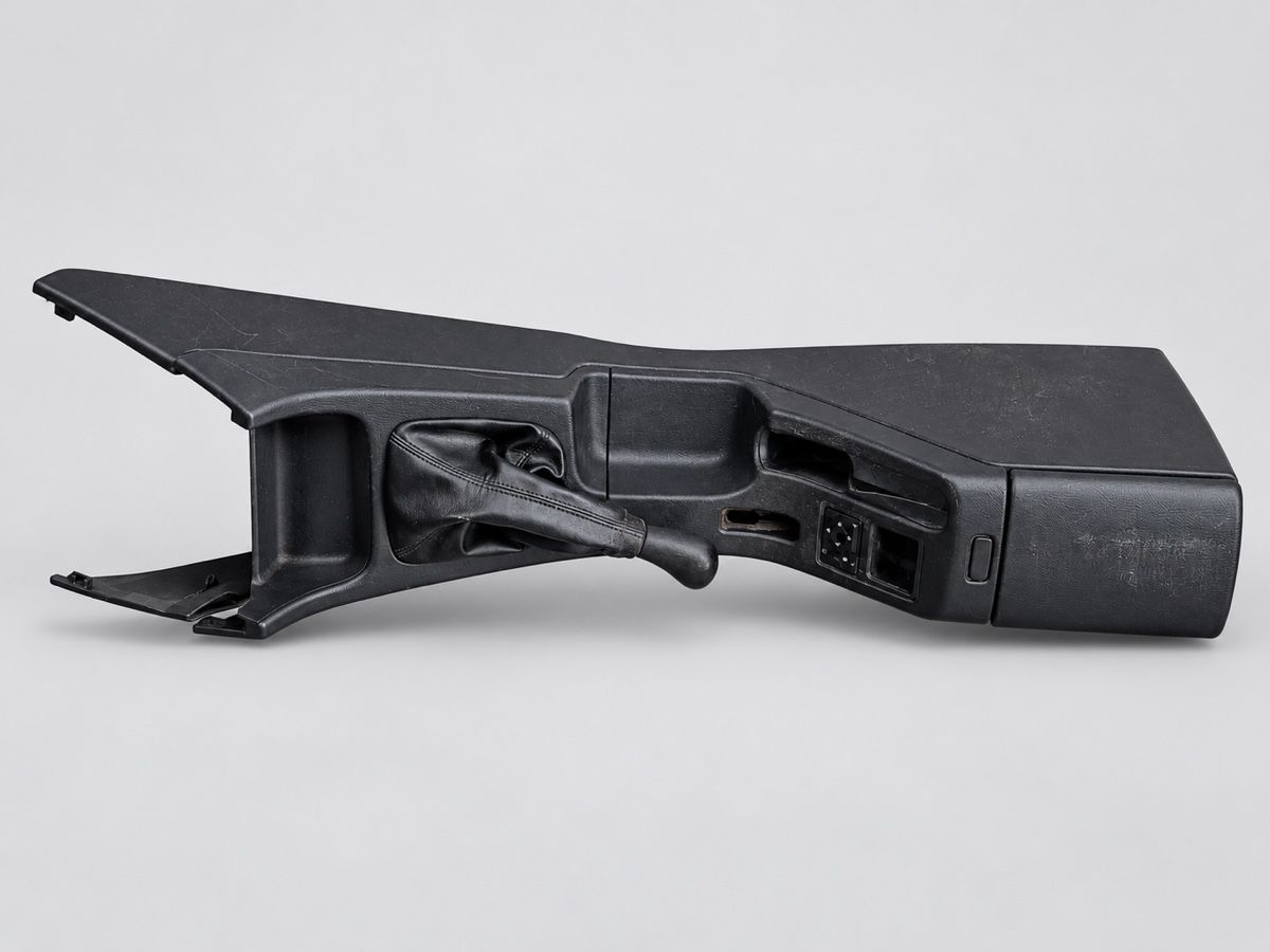 Subaru Toutes les pièces auto: Handbremskonsole Subaru Impreza 2002 – D'occasion à Mühlethurnen par Schmidts