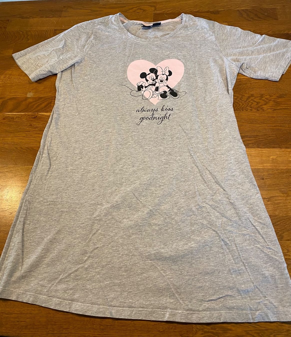 Negligees & Pigiami: MICKEY NACHTHEMD GRAU GR. L/  XL – Usato da Sarmenstorf venduto da Froeschli81