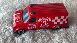 Rotes Feuerwehr Auto Spielzeugauto - Für kleine Helden!