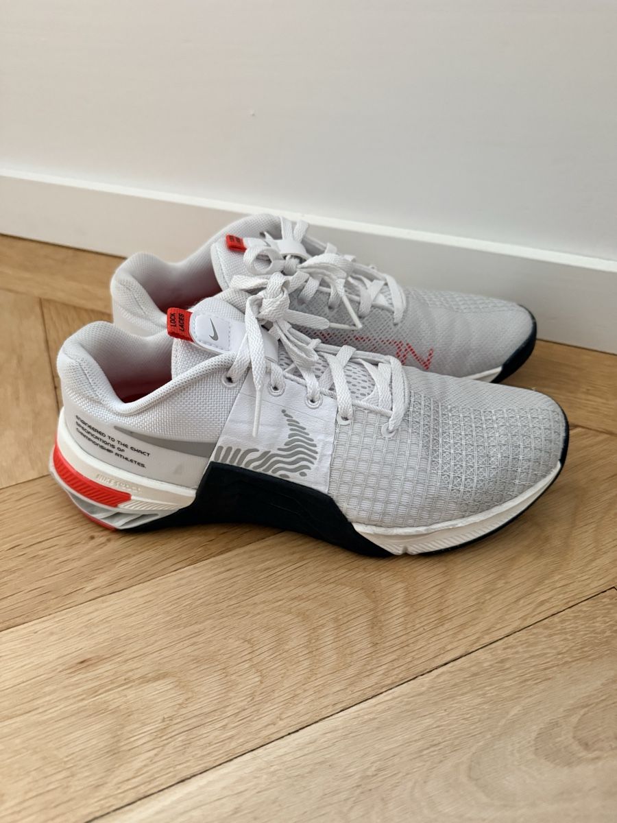 Nike Chaussures hommes: Nike Metcon 8 EU 38.5 – Neuf (Voir description) à Bern par lea_2x97