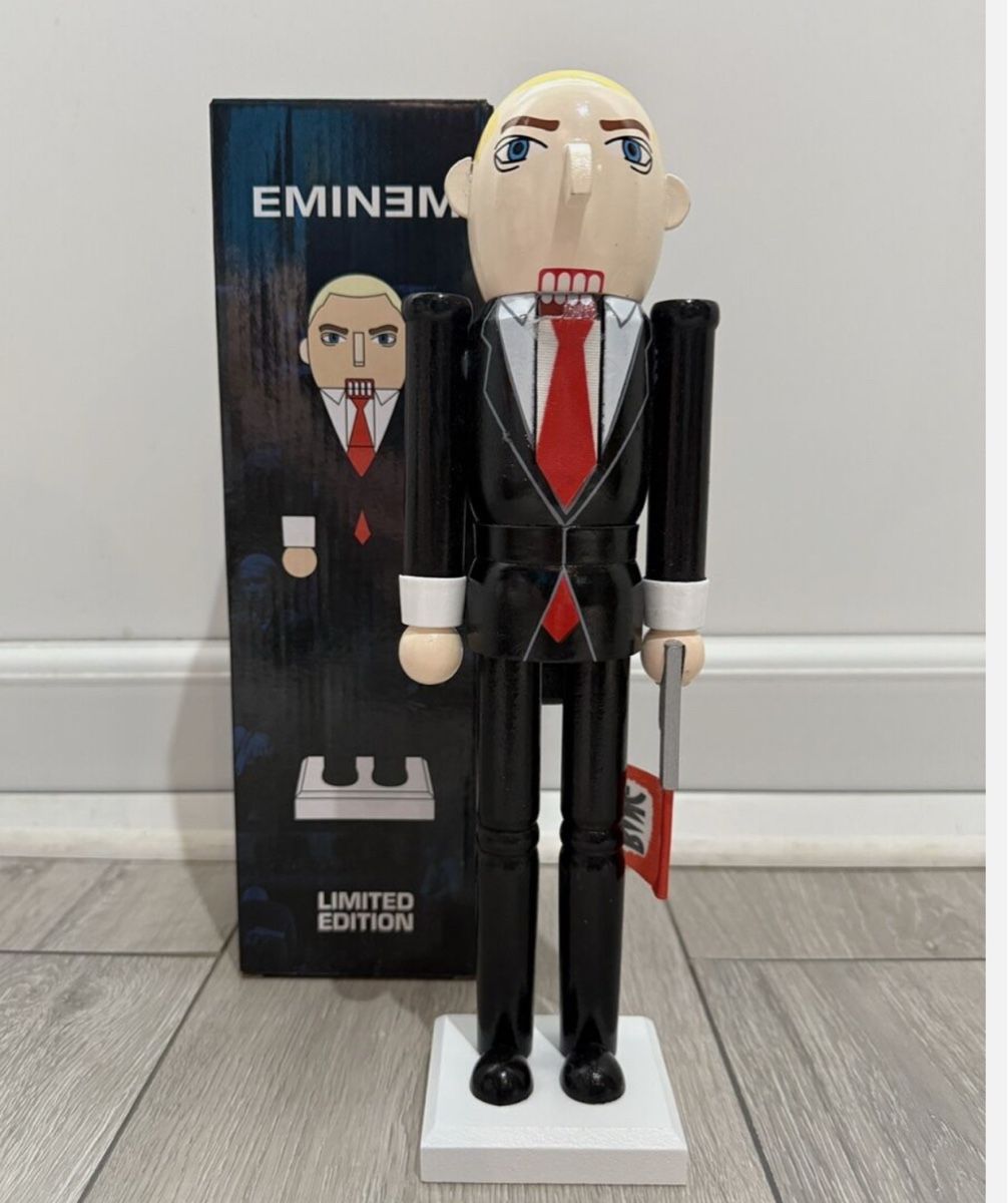 Statuette: Eminem-Encore 20th Anniversary Limited Edition – Nuovo e nell'imballaggio originale da Döttingen venduto da Rabbitred