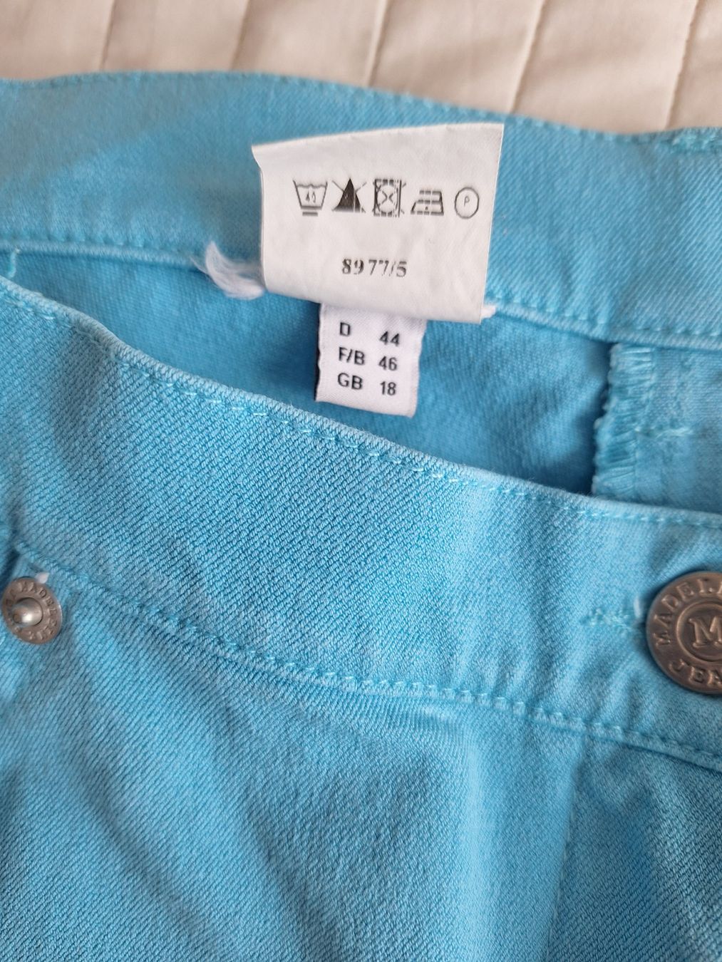 Madeleine Jeans: Jeans Madeleine, taille F 46 – Usato da Lausanne venduto da anta-123 3