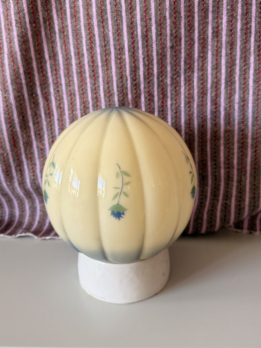 Lampenschirme: Art-Déco-Stil Opalglas Lampenschirm  – Gebraucht aus Laupen BE von Lisafurby 2