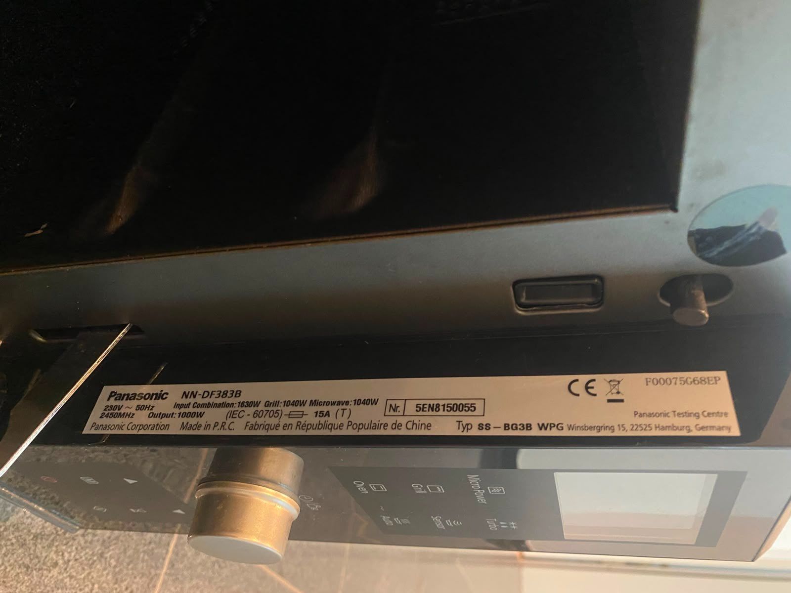 Appareils de cuisine: Panasonic NN-DF383B Mikrowelle schwarz – D'occasion à Widnau par cyr_x89l 2