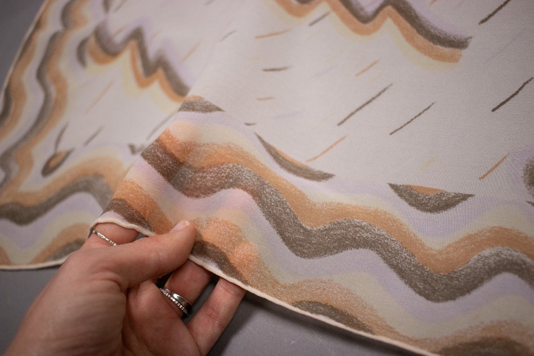 Foulards, Tücher & Schals: Vintage 1970er CHLOE Seidenschal – Gebraucht aus Hombrechtikon von BAZ-Vintage 6
