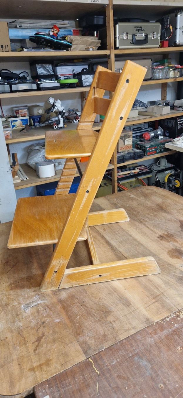 Seggioloni: Chaises d'enfant STOKKE – Usato da Lucens venduto da GeF-Le-Combier 1