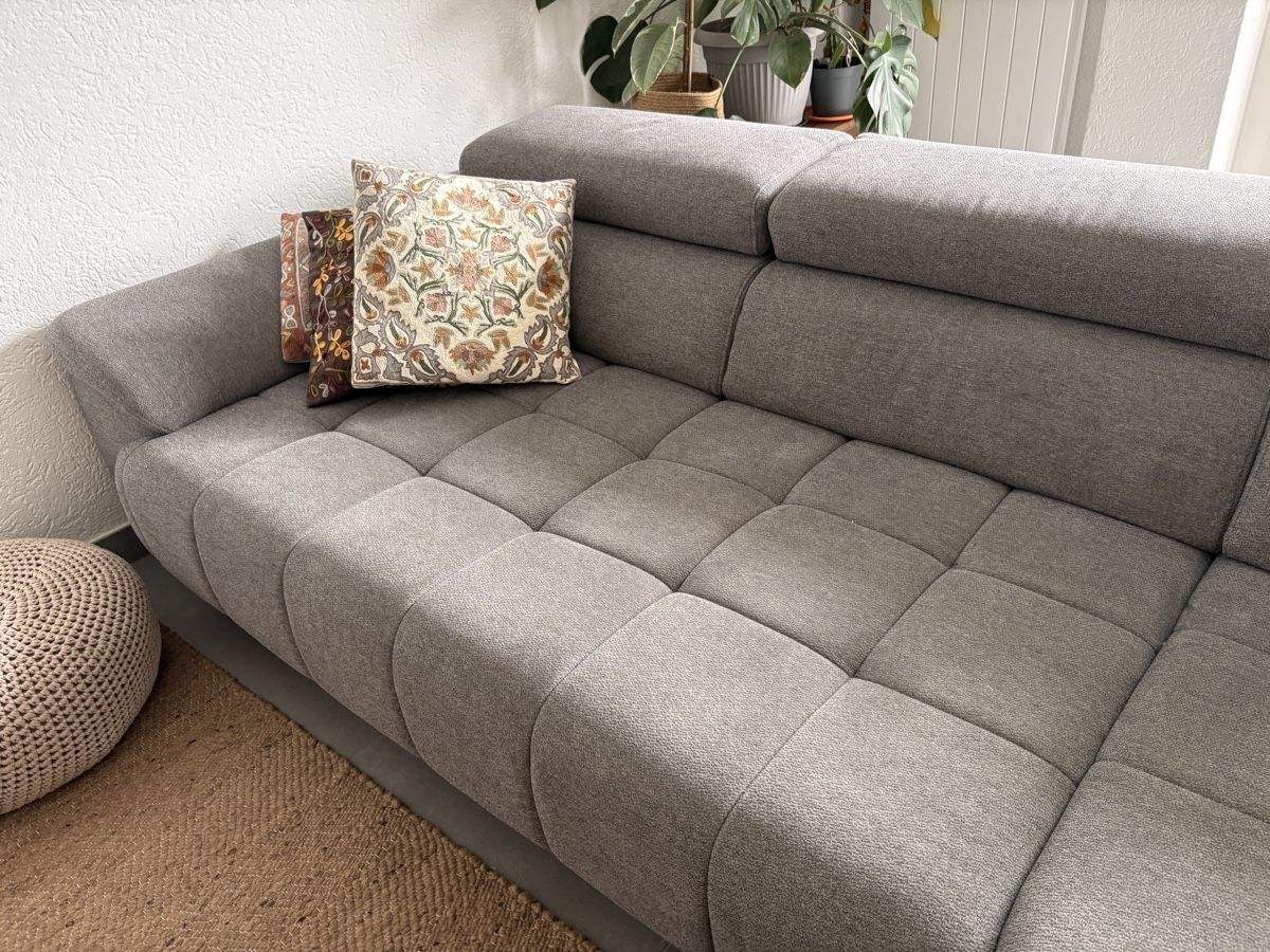 Divani: Pfister Sofa / Divano  – Usato da Muralto venduto da ayy_2cl8 1