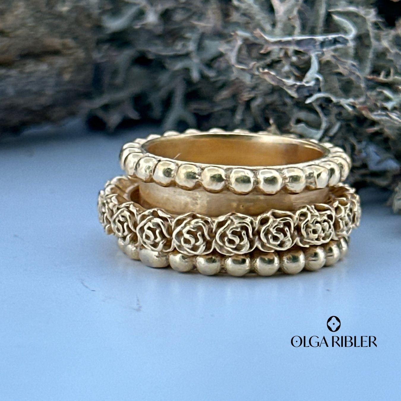 Olga Ribler Anelli: Statement 11 mm breiter Moving Ring mit Rosenmotiv Gr56 – Nuovo (secondo la descrizione) da Luzern venduto da Schmuckoutlet 1