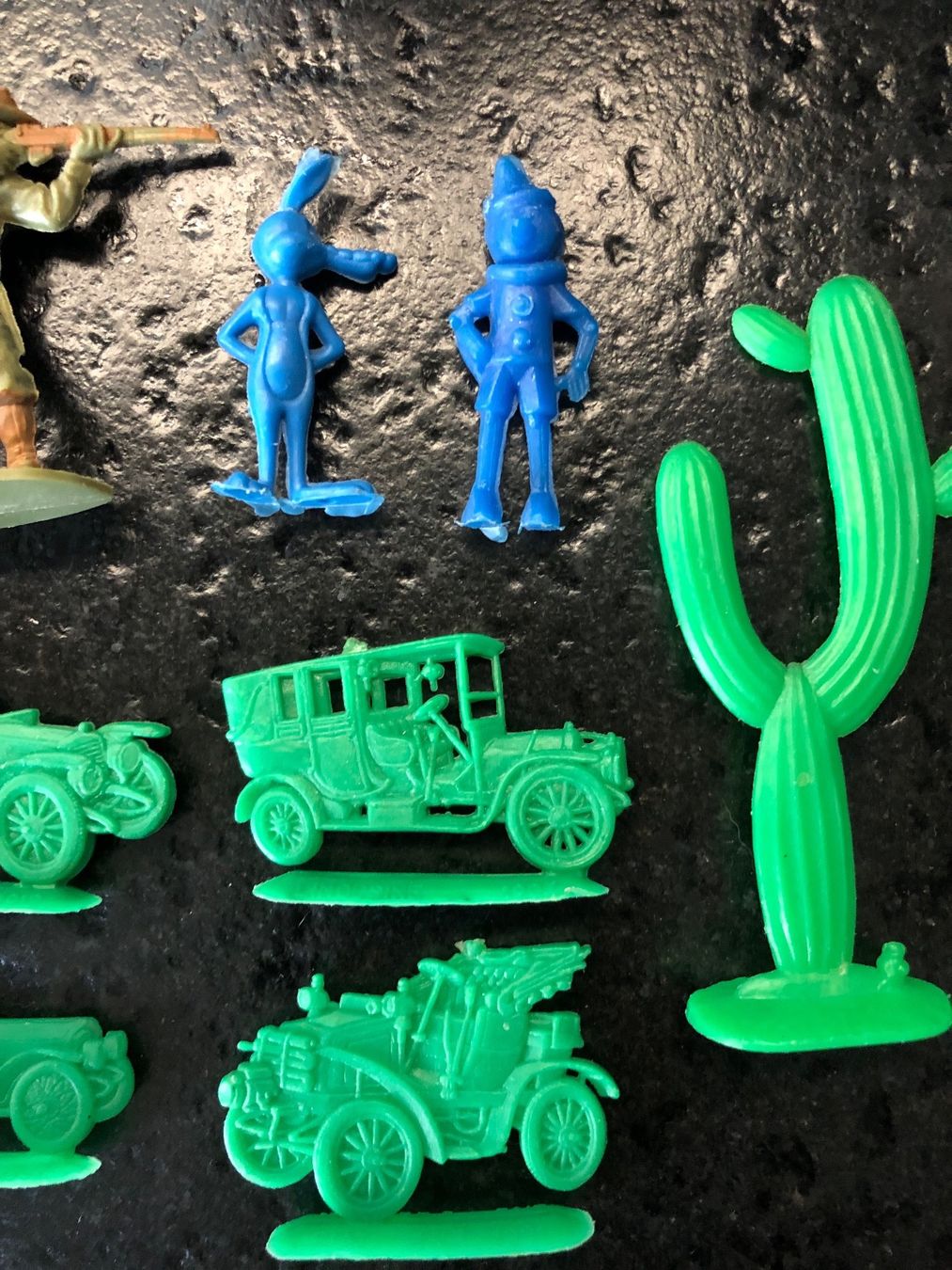 Giocattoli: DARGAUD Figuren Wundertüten Oldtimer Asterix Sammelfiguren – Usato da Frauenfeld venduto da Babytimmy 3
