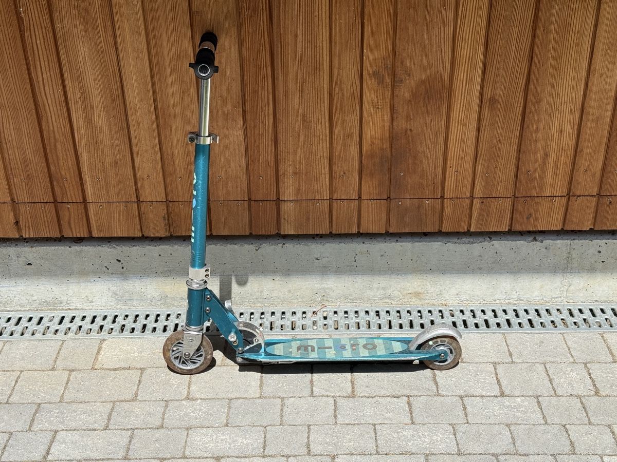 Micro Kickboard: Micro Scooter Kinder Tretroller Kinderroller blau gebraucht – D'occasion à Villmergen par phi_h8bd