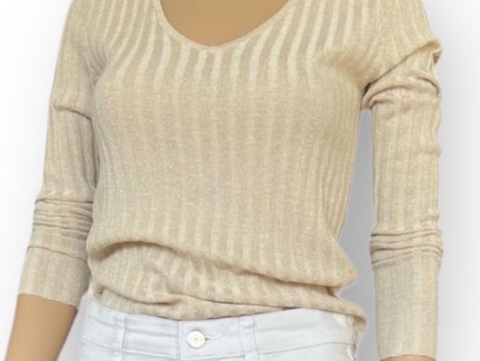 Pullover & Sweatshirts: Mng pull - très bon état - taille 36 – Gebraucht aus Vuisternens-Romont von gol_xp6p 2