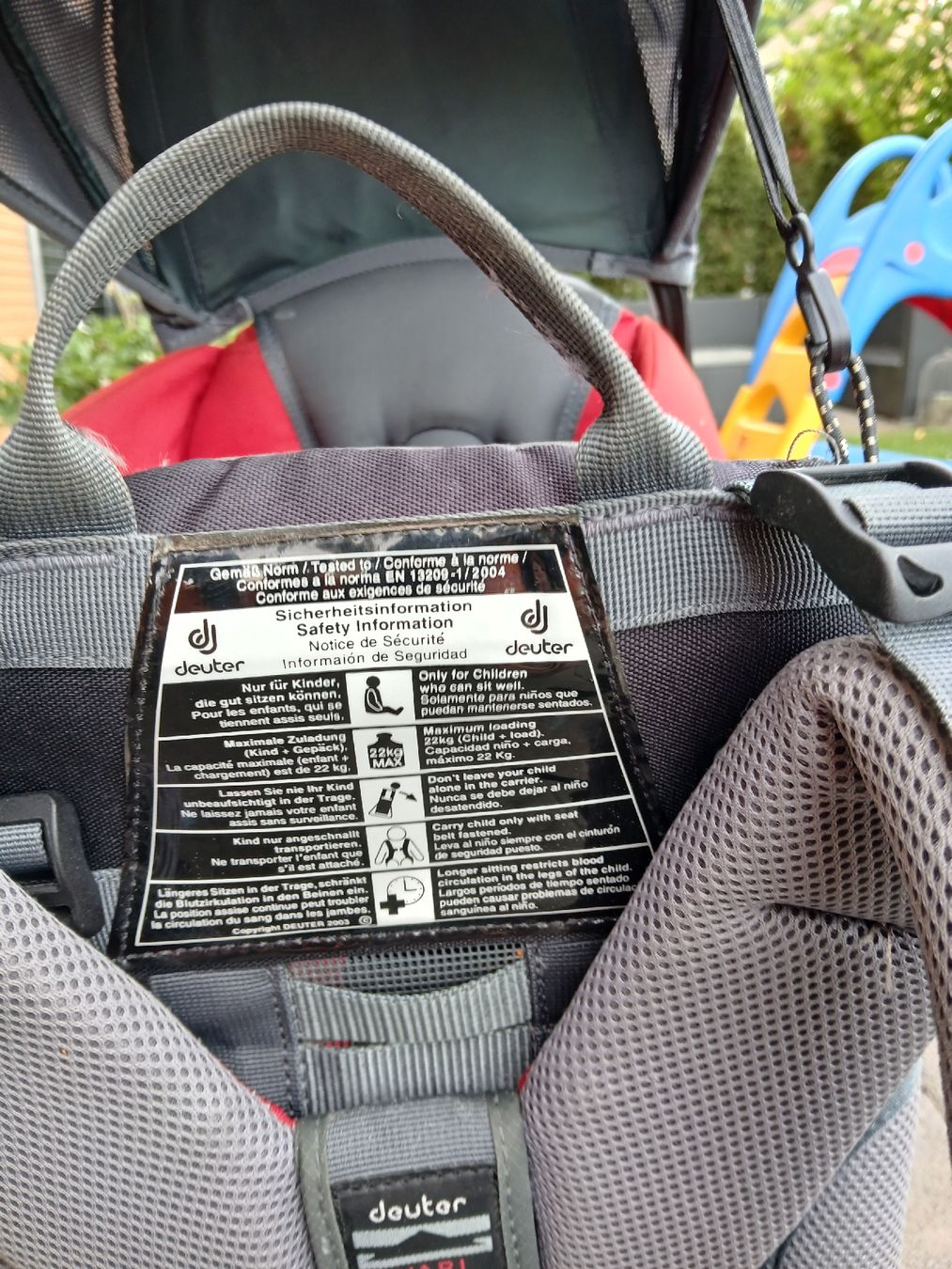 Deuter Kindertaschen: Deuter Kindertrage Rucksack – Gebraucht aus Küssnacht am Rigi von Rachador 1