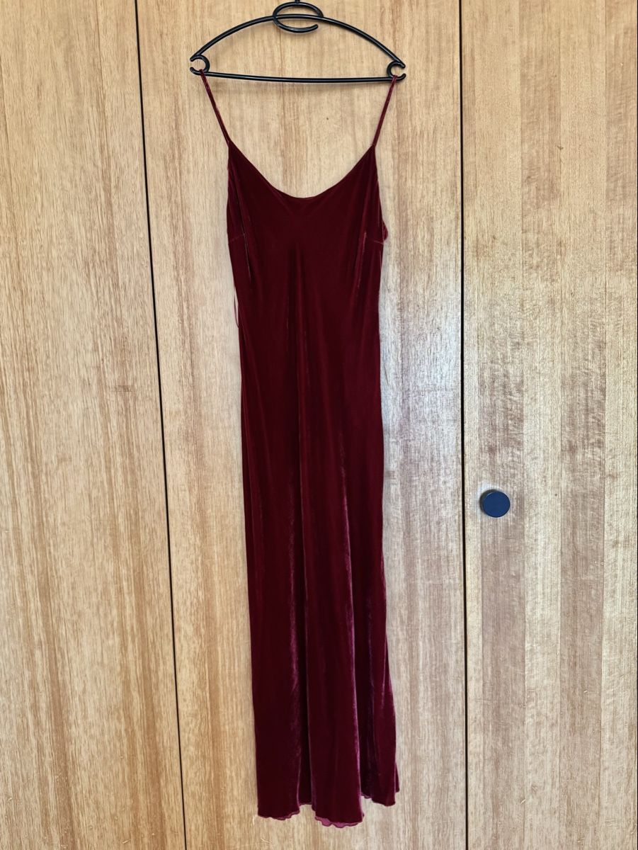 Zara Vestiti: Zara Samtkleid, Gr. L, Bordeauxrot – Usato da Igis venduto da jul_7vgf
