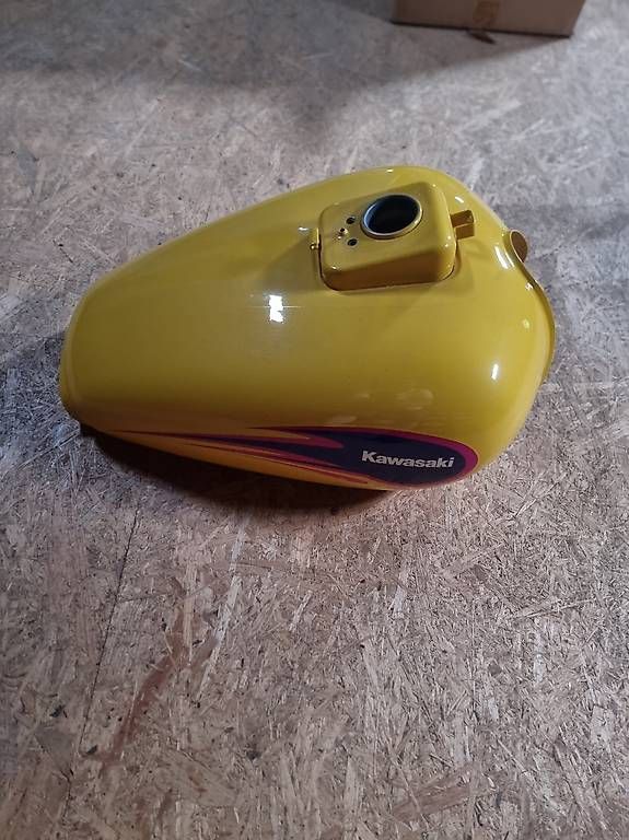 Accessori per altri veicoli: Tank 2 – Usato da Aedermannsdorf venduto da Automarkt 2