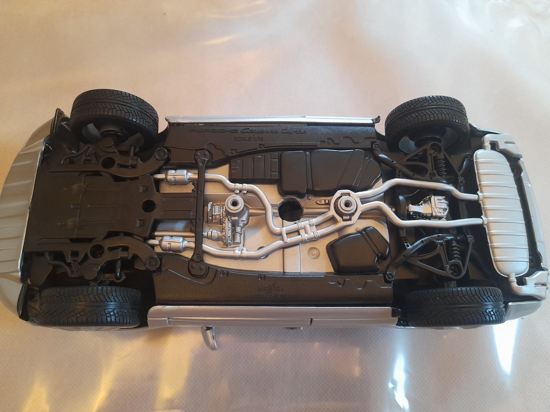 Maisto Modellautos: Porsche Cayenne Modellauto Maisto 1:18 – Gebraucht aus Lustmühle von chevi03 9