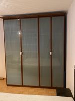 Kleiderschrank