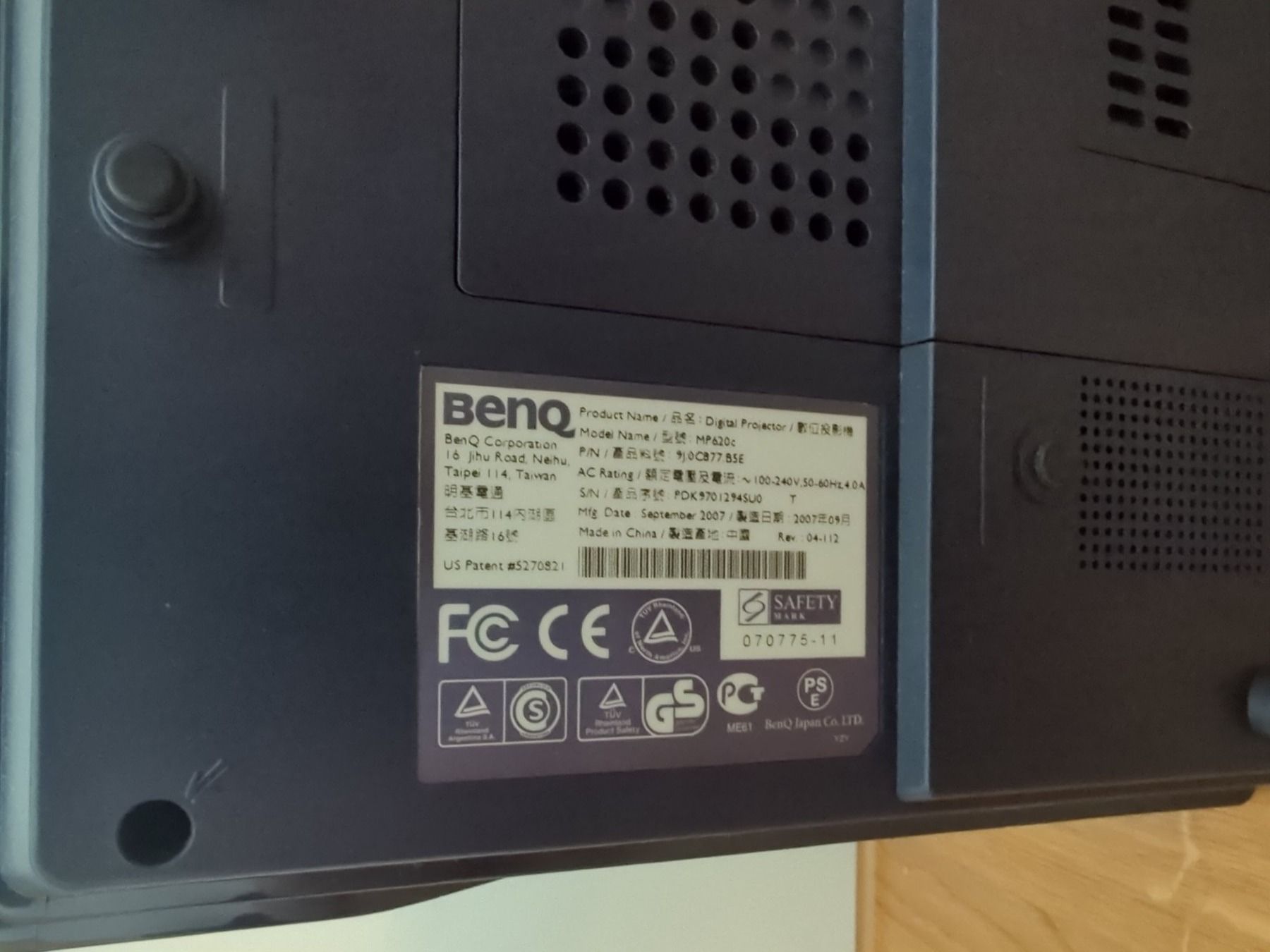 BenQ Proiettori: Benq digitaler Projektor MP620c – Usato da Zug venduto da sunshinestateofmind 3
