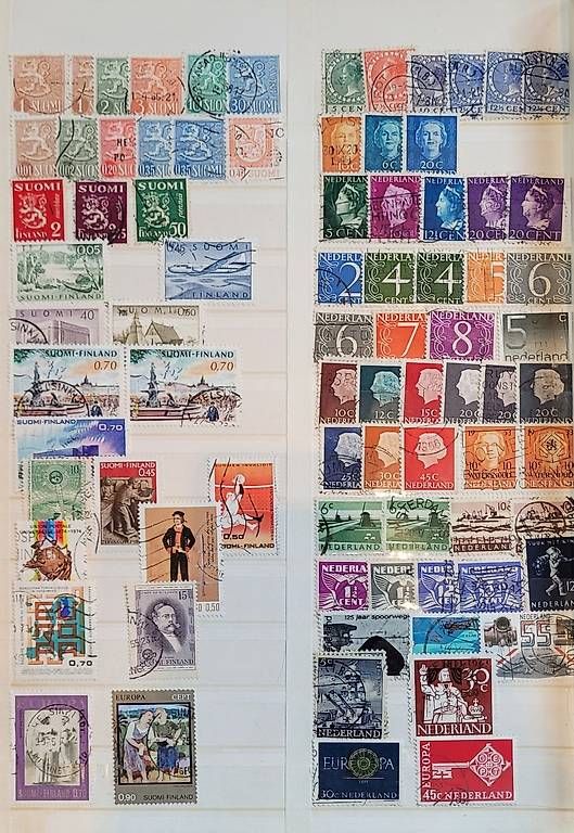 Albums: Briefmarkensammlung – D'occasion à Lostorf par Takel 2