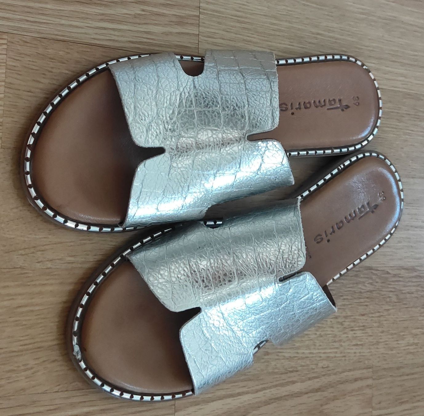 Tamaris Chaussures femmes: Sandales Tamaris argentées taille 39 new – Neuf avec emballage d'origine à Biel/Bienne par Edi5Roli3