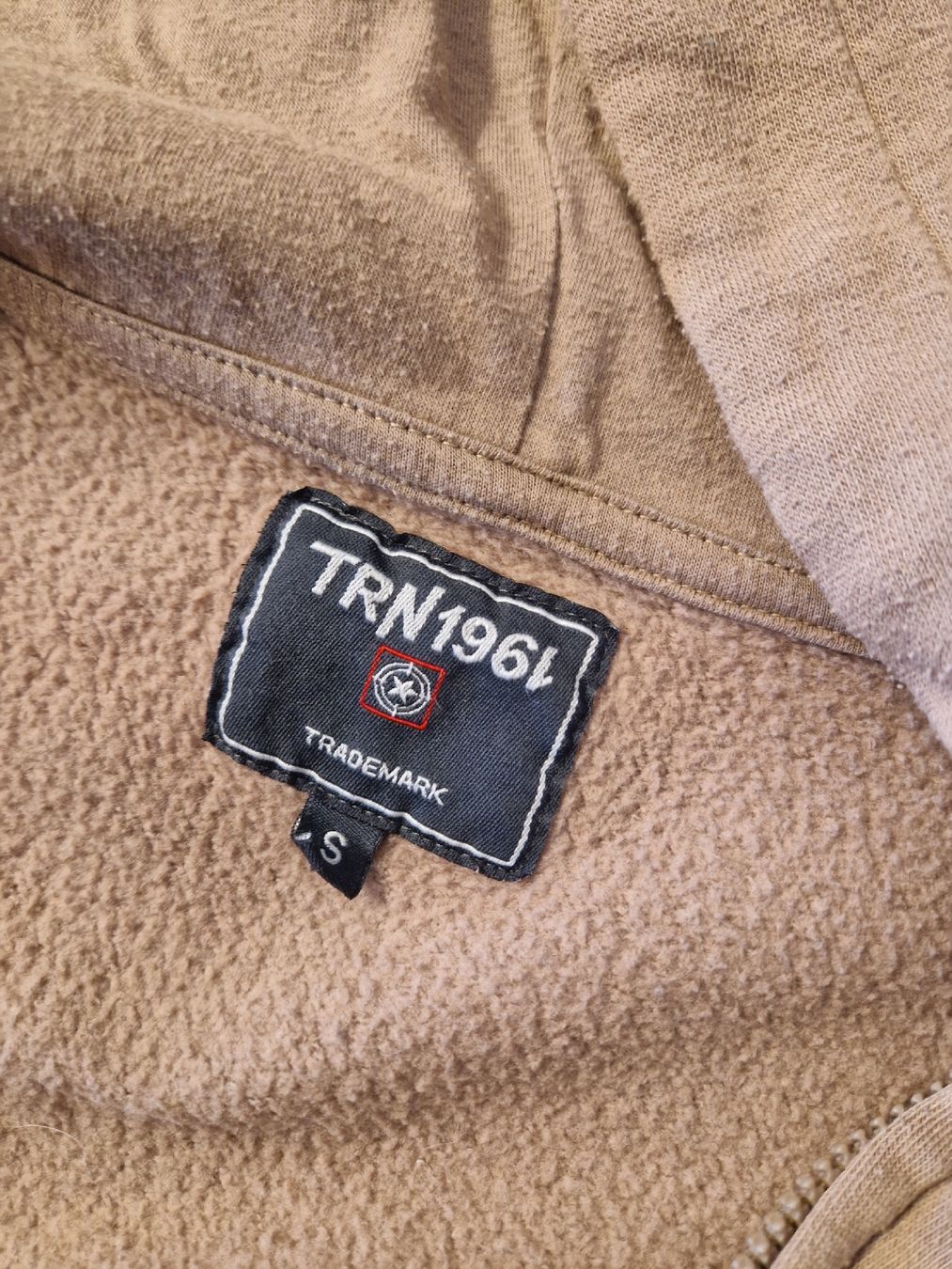 Giacche: Veste à capuche TRN1961, taille S – Usato da Penthaz venduto da Sosotroc 2