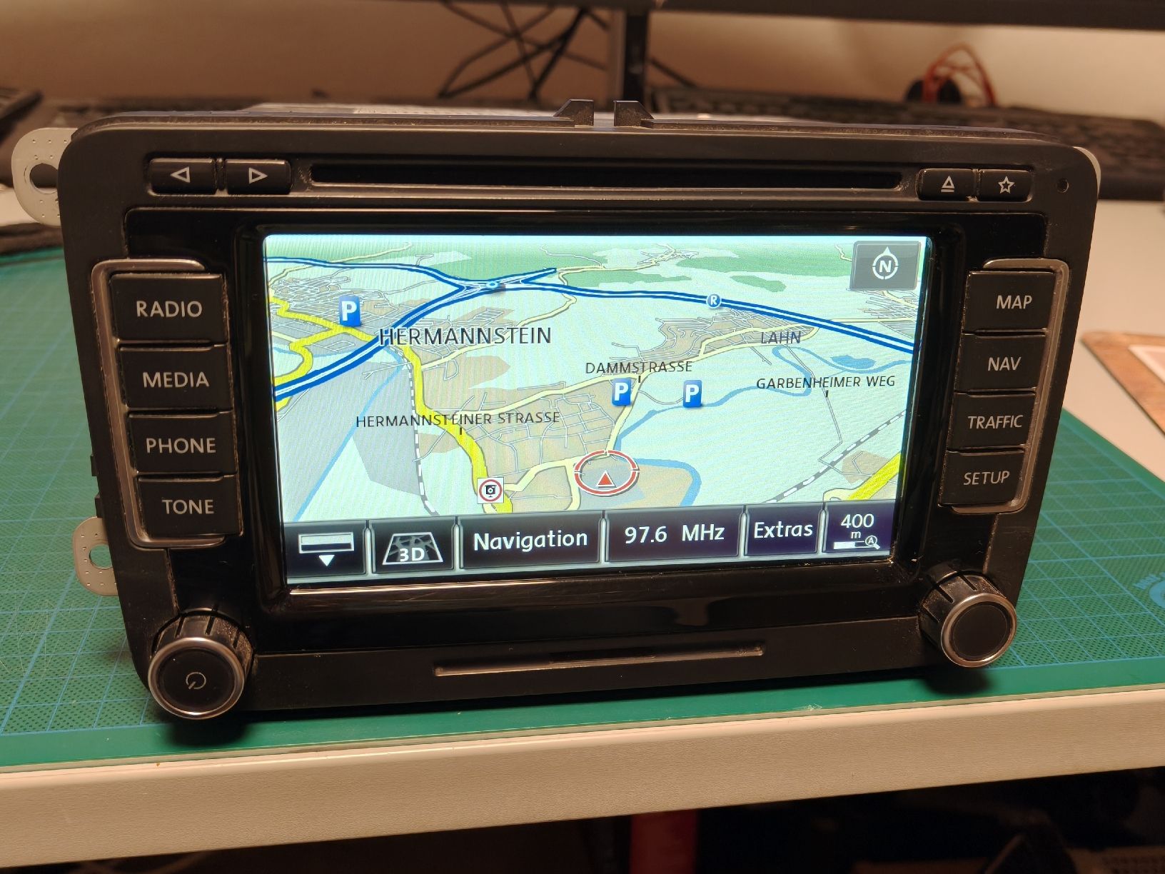 Navigationsgeräte: VW Navigation RNS510   7F0 035 680 – Gebraucht aus Niederuzwil von Byte0Bit1 3