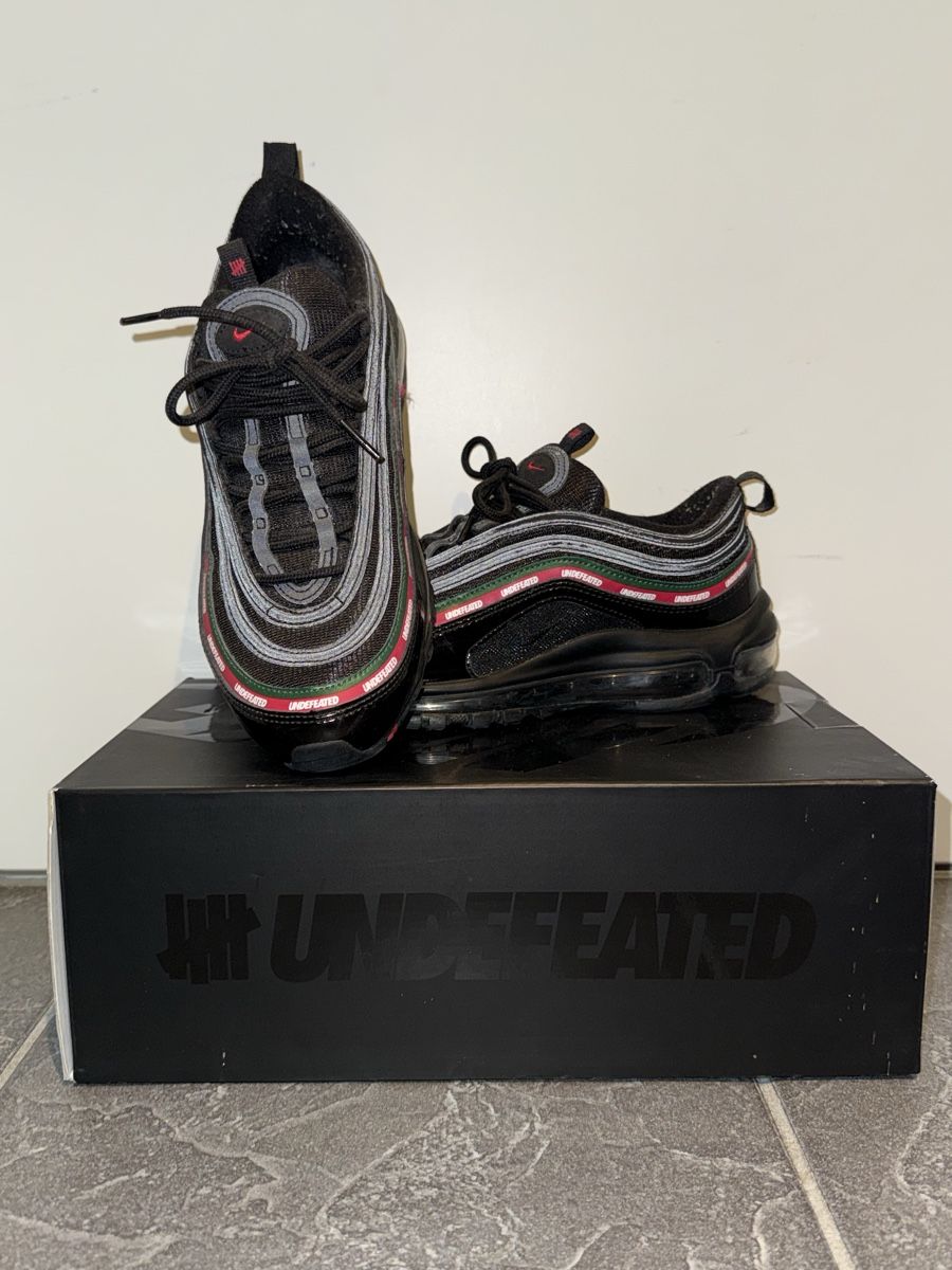 Nike Scarpe da uomo: Nike Air Max 97 Undefeated – Usato da Buchs ZH venduto da Yveess