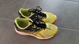Asics Hallenschuhe Grösse 35.5