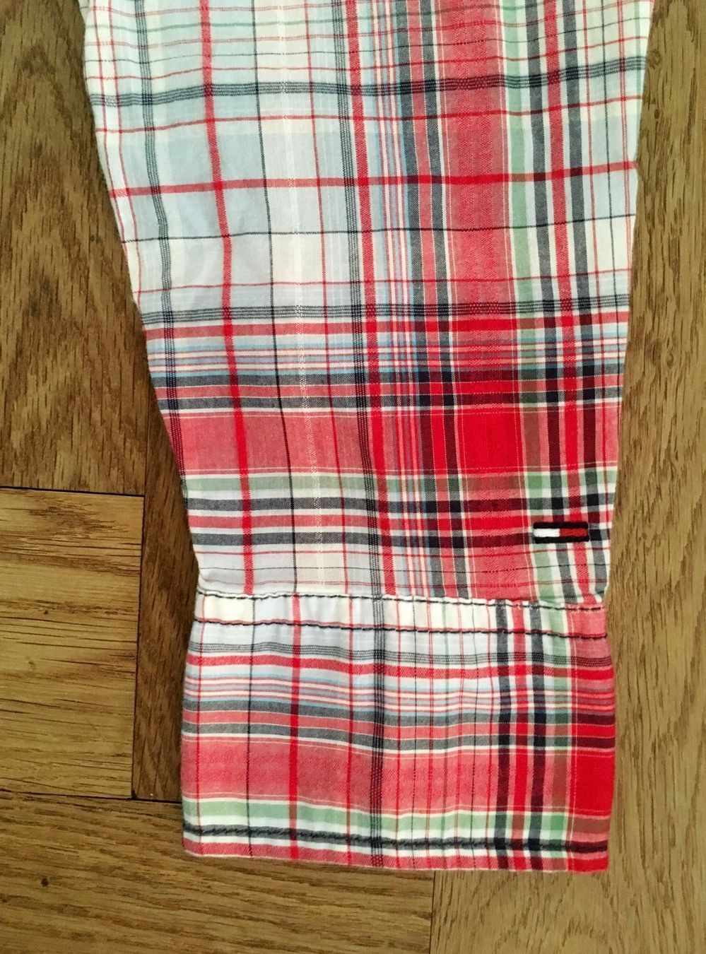 Camicie: chemise HILFIGER – Usato da LAUSANNE venduto da PUMPERNICKEL3 3