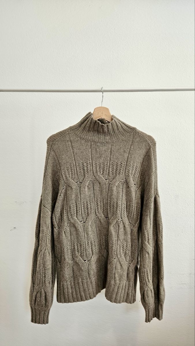 Massimo Dutti Maglioni & Felpe: Massimo Dutti Wool Blend Knit - Stylish & Warm, Size S – Nuovo (secondo la descrizione) da Langnau am Albis venduto da vitaklimova