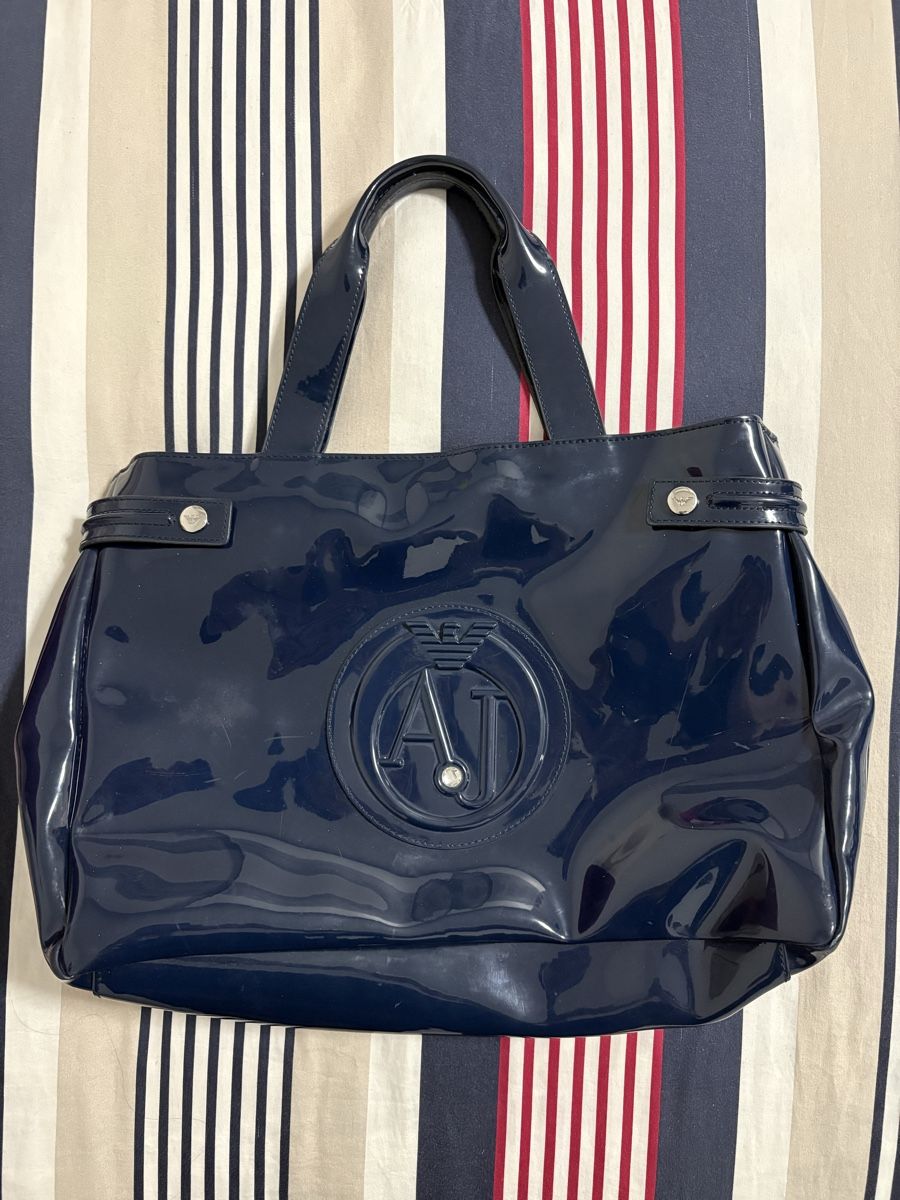 Armani Borse da donna: Sac Armani Jeans vernis bleu - good – Usato da Vétroz venduto da eli_fc2s