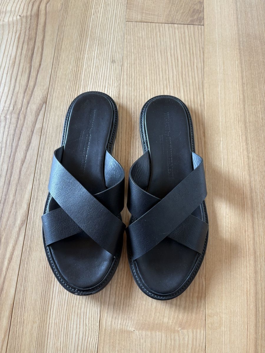 Scarpe da donna: Common Projects Ledersandalen Gr. 39 – Usato da Basel venduto da Magali82 1