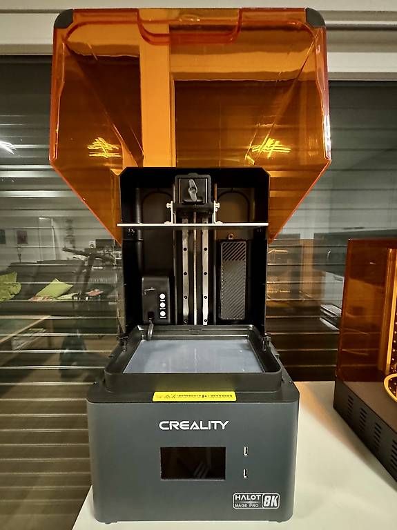 Imprimante 3D: Creality Halot-Mage Pro 3D résine 8K – D'occasion à Porrentruy par tlo_8hjq 1