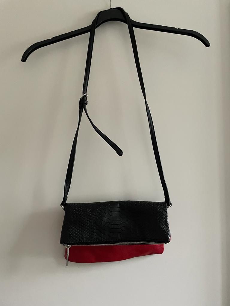 Taschen für Damen: Sac à main noir et rouge – Gebraucht aus Sion von edelweissse