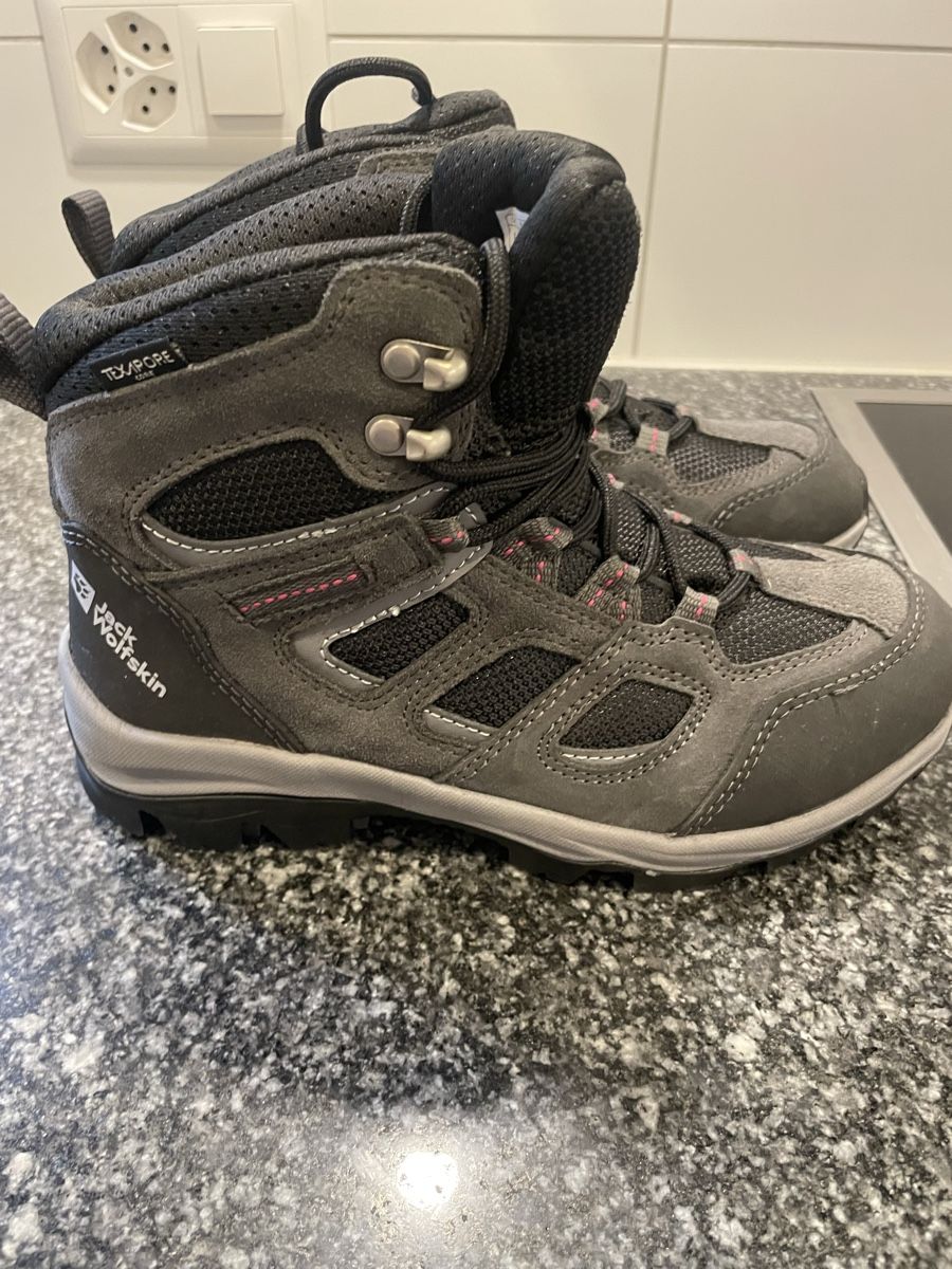 Jack Wolfskin Scarpe per ragazze: neue wanderschuhe von jack wolfskin gr. 36 – Nuovo (secondo la descrizione) da Recherswil venduto da grafics 2