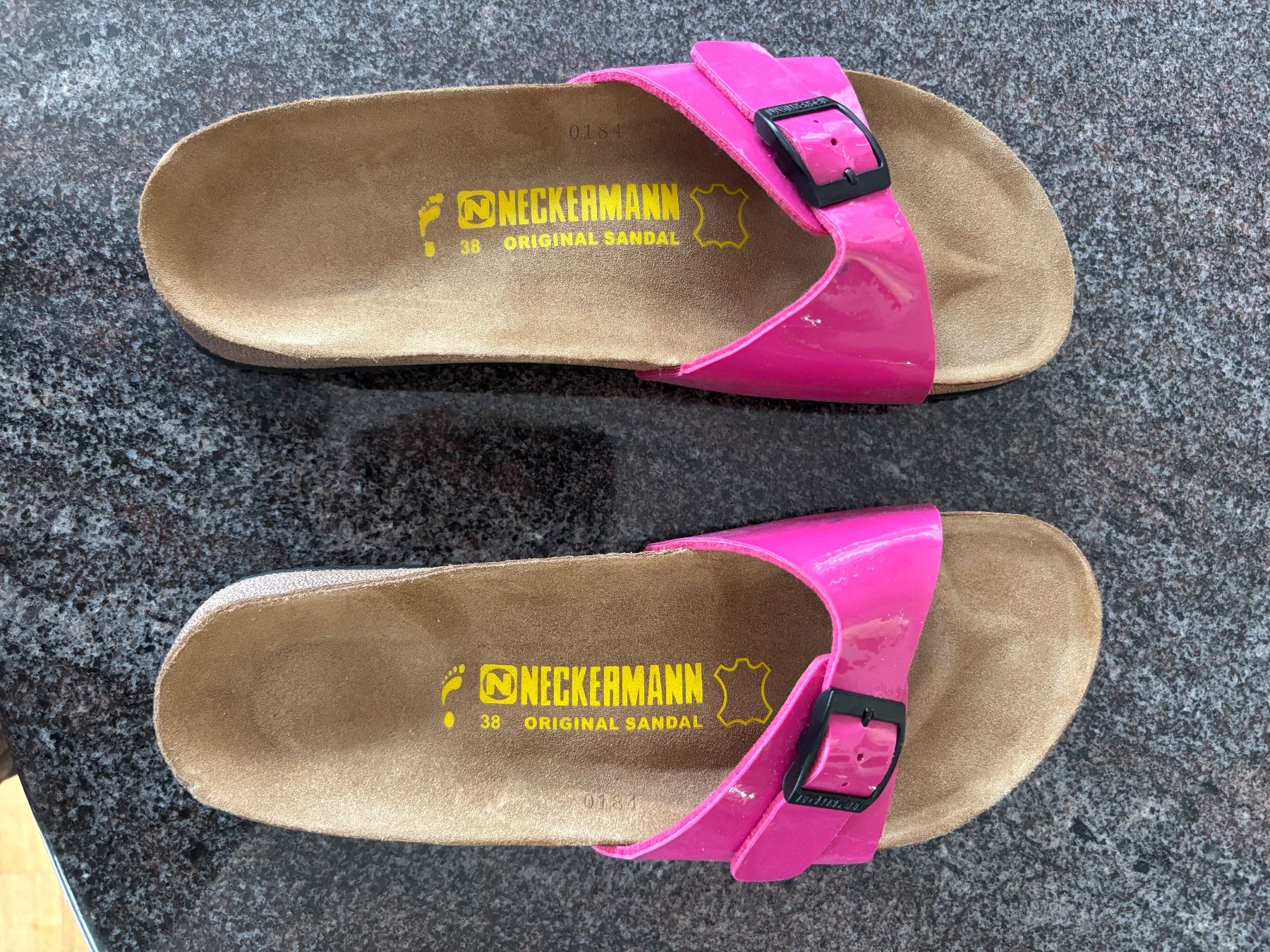 Scarpe da donna: Neckermann wie Birkenstock Gr.38 – Usato da Hasliberg-Hohfluh venduto da hasliberg79