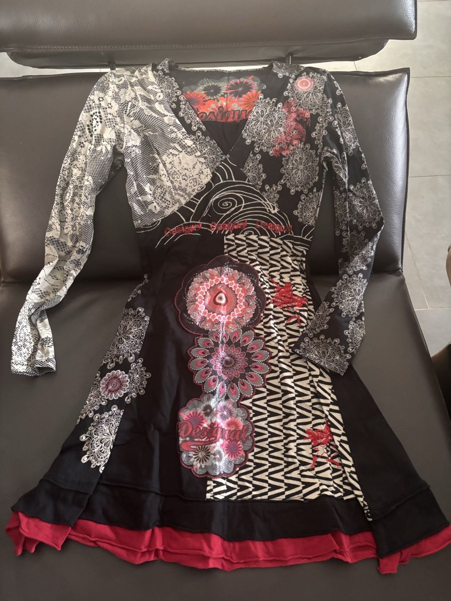Desigual Kleider: Desigual Kleid M – Gebraucht aus Känerkinden von sajapa