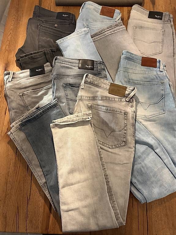 Jeans: PEPE Jeans Set Gr. 34/33 – D'occasion à Oberlunkhofen par Donsmo 1
