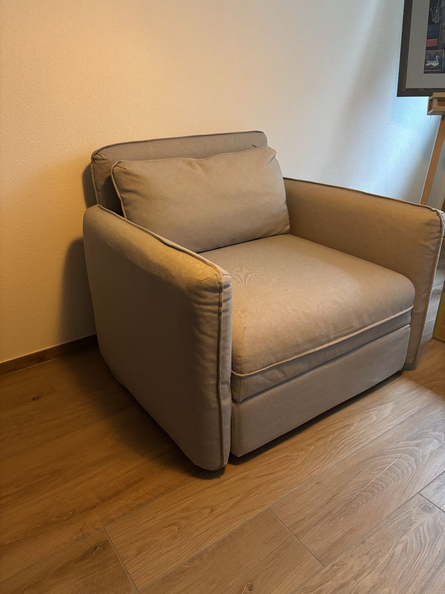 Ikea Poltrone: Ikea Sessel mit Stauraum – Usato da Maladers venduto da N.S.D.M