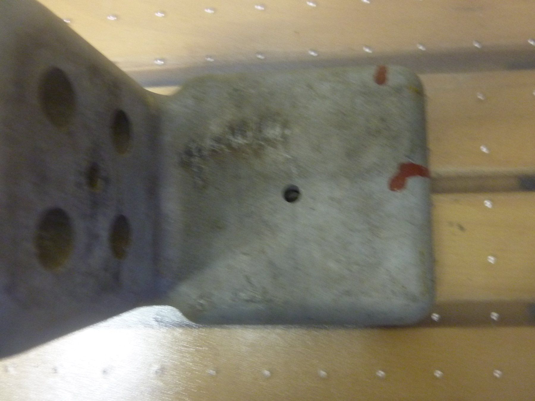 Metall- & Schlosserei Sonstiges: Maschinen-Konsole aus Aluminium – Gebraucht aus Triengen von Nussbaum14 7