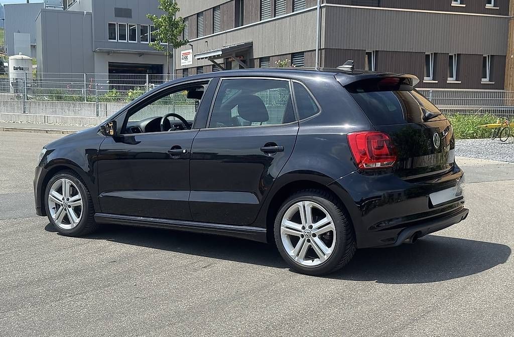 Automobili: VW Polo 1.2 TSI R-Line – Usato da Samstagern venduto da cla_q2h2 2