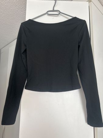 Langarmshirt schwarz mit tiefem Rückenausschnitt gebraucht
