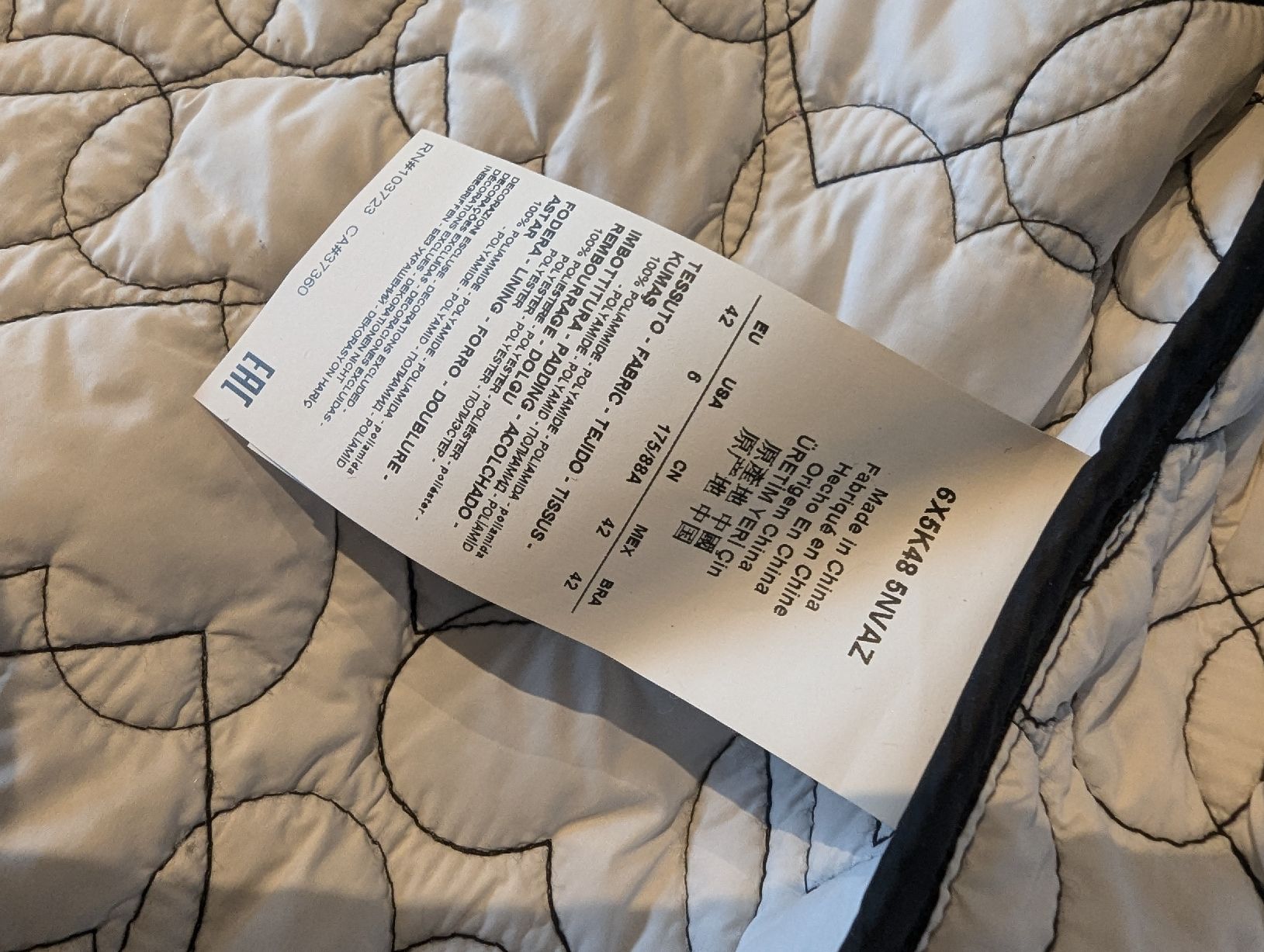 Cappotti: manteau matelassé ARMANI – Usato da Teufen venduto da Mariebotschi 5